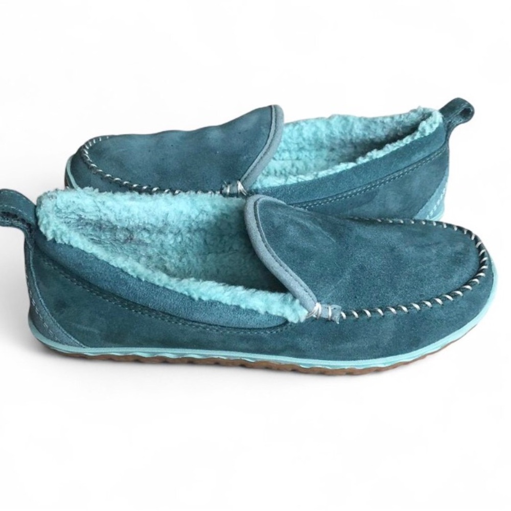 LL Bean Women’s Teal Mountain Slippers Size 8